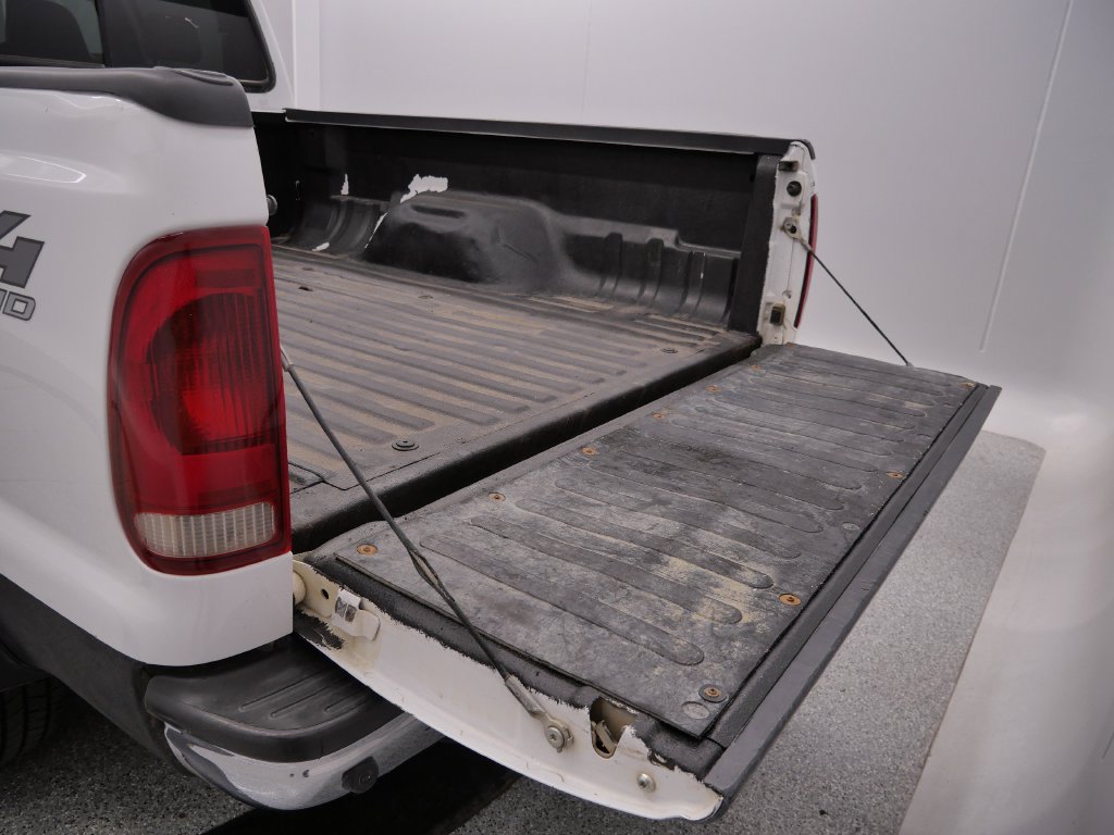 Used 2005 Ford F250 XL AWD/4WD image 11