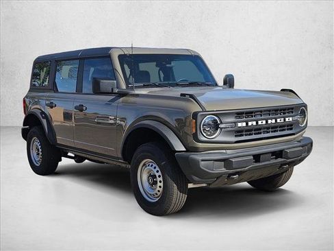 New 2025 Ford Bronco 4-Door image 8