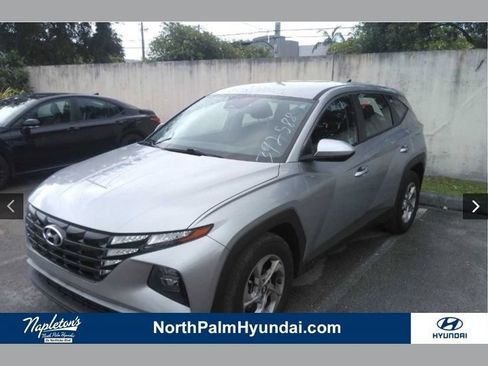 Used 2024 Hyundai Tucson SE FWD image 1