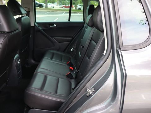 Used 2014 Volkswagen Tiguan SE AWD/4WD image 20