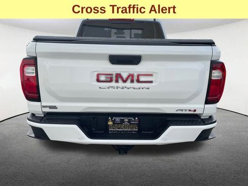 Used 2024 GMC Canyon AT4 w/ Technology Package image 10