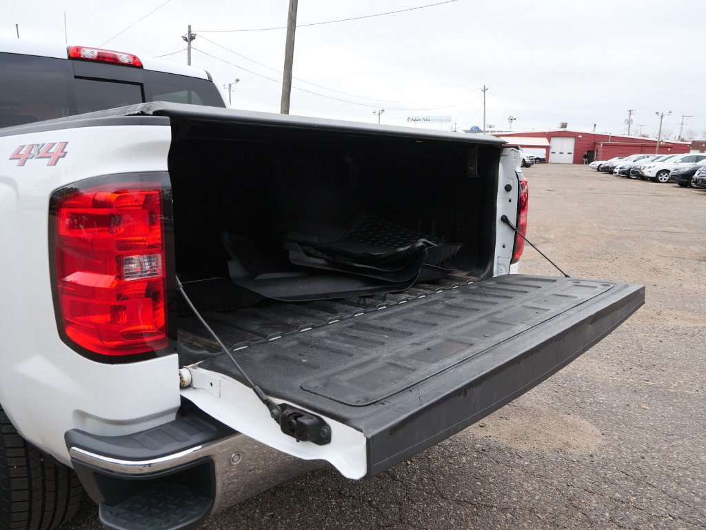 Used 2018 Chevrolet Silverado 1500 LT w/ All Star Edition AWD/4WD image 9
