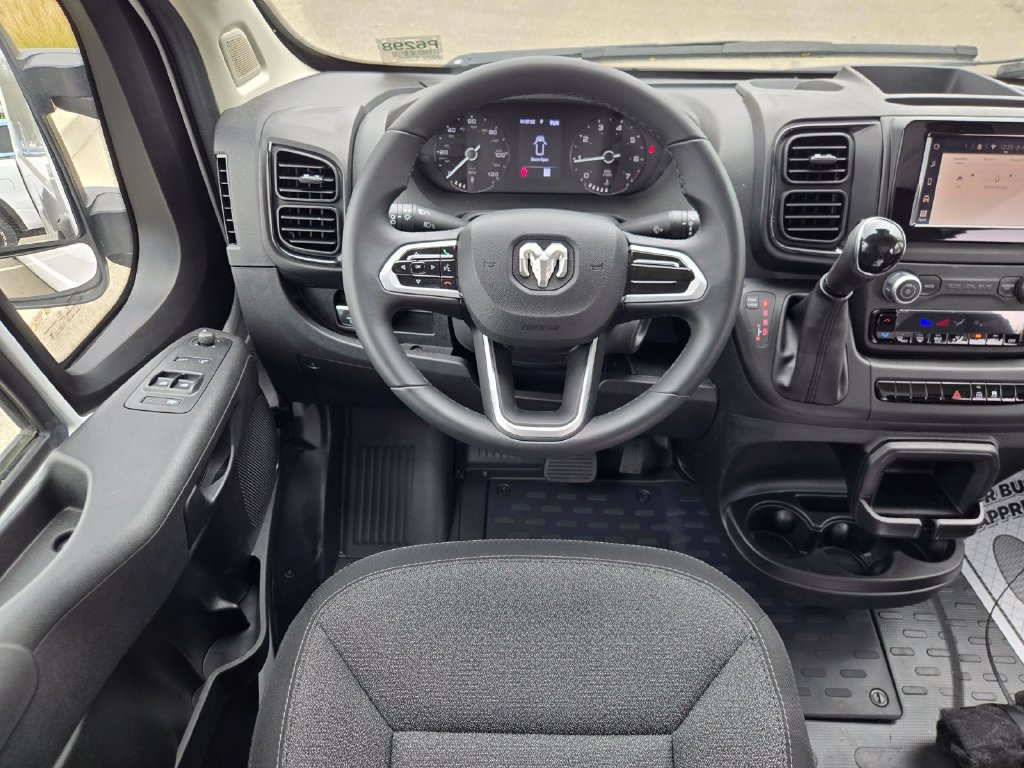 Used 2023 RAM ProMaster 2500 w/ Driver Convenience Group FWD image 16