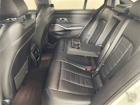 Used 2020 BMW M340i xDrive M340i xDrive w/ Executive Package image 17