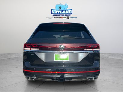 Used 2024 Volkswagen Atlas SEL Premium R-Line