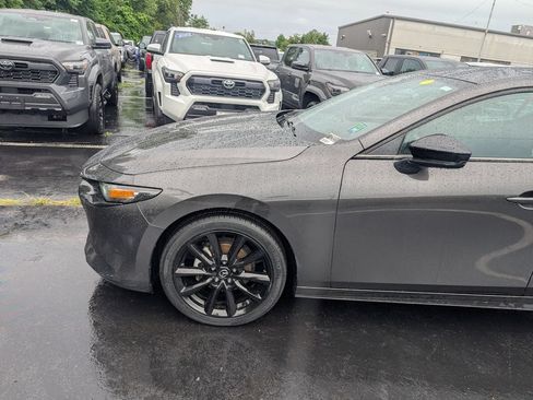 Used 2025 MAZDA MAZDA3 s Sport FWD image 2