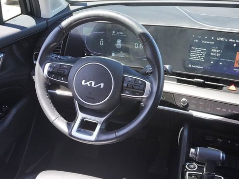 Used 2024 Kia Sportage EX AWD/4WD image 33