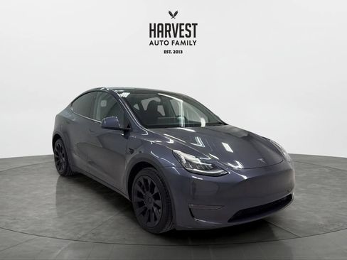Used 2023 Tesla Model Y Long Range AWD/4WD image 10