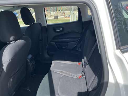 Used 2018 Jeep Compass Sport w/ Tech Group image 27