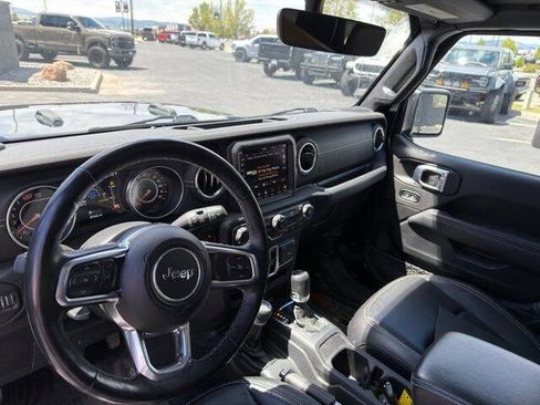 Used 2021 Jeep Wrangler Unlimited Sahara w/ Uconnect 4C Nav & Sound Group AWD/4WD image 8