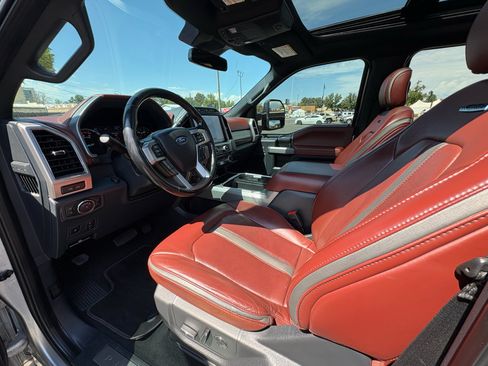 Used 2022 Ford F250 Platinum w/ FX4 Off-Road Package AWD/4WD image 18