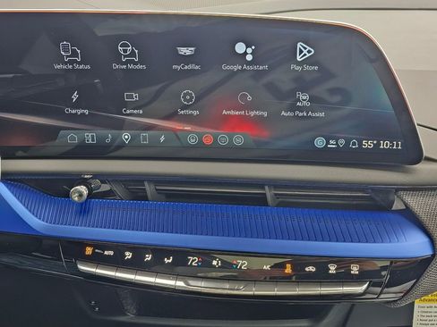 New 2026 Cadillac Optiq V AWD/4WD image 28