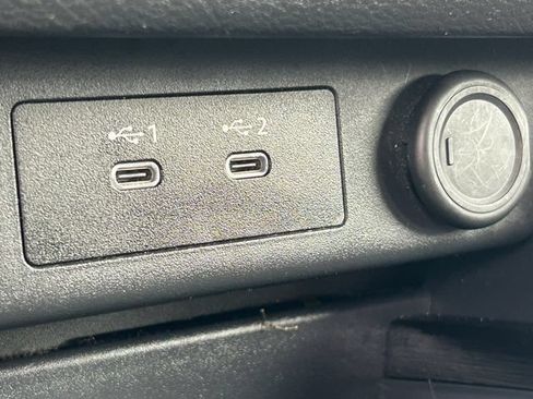 Used 2025 Nissan Rogue SV AWD/4WD image 17