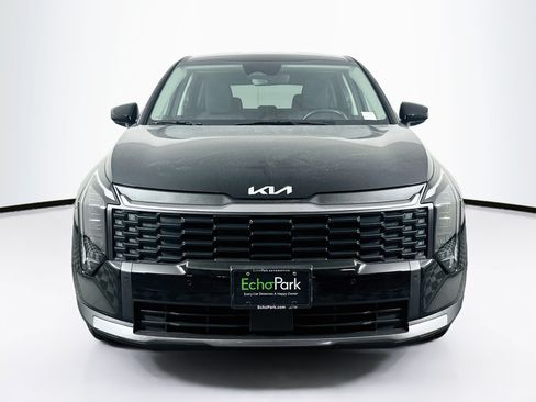 Used 2026 Kia Sportage LX FWD image 2
