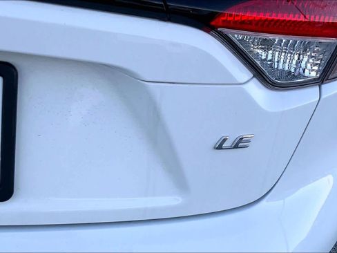 Used 2025 Toyota Corolla LE image 10