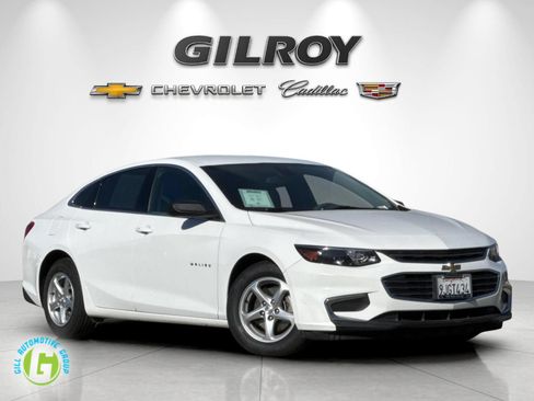 Used 2018 Chevrolet Malibu LS FWD image 1