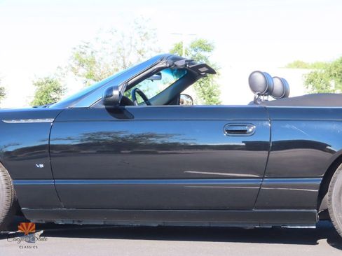 Used 2004 Ford Thunderbird image 19