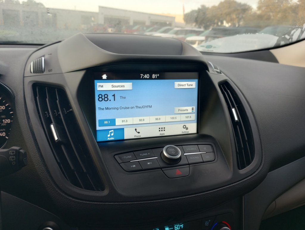 Certified 2019 Ford Escape SE FWD image 23
