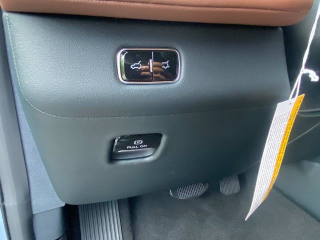 New 2027 Lincoln Navigator Reserve AWD/4WD image 14