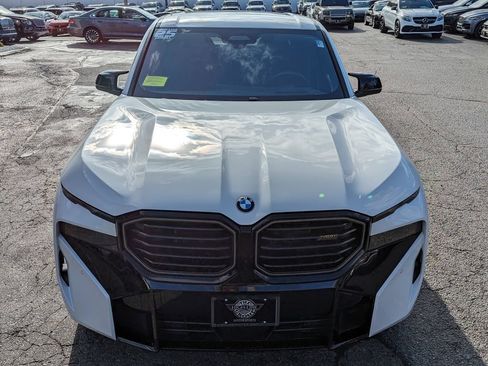 Used 2025 BMW XM AWD/4WD image 3