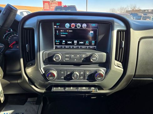 Used 2018 Chevrolet Silverado 1500 LT w/ Texas Edition image 19