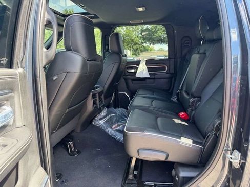New 2026 RAM 3500 Laramie AWD/4WD image 30