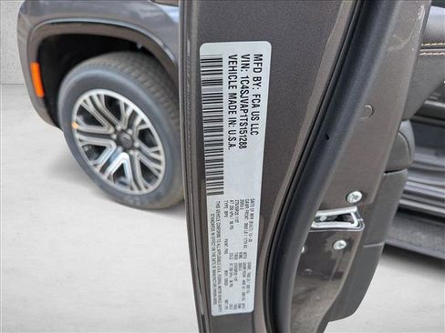 New 2026 Jeep Grand Wagoneer 4WD w/ Premium Group I image 17