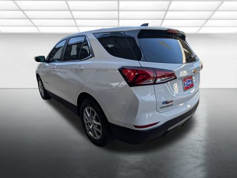 Used 2022 Chevrolet Equinox LT FWD image 2