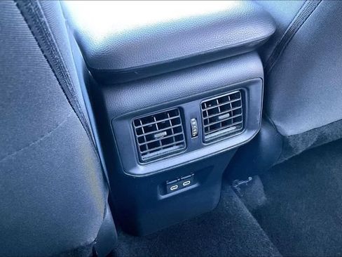Used 2025 Toyota RAV4 XLE FWD image 10