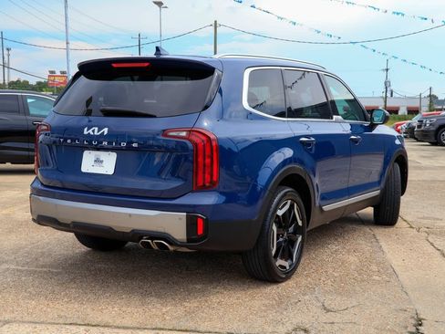 Used 2025 Kia Telluride S FWD image 23