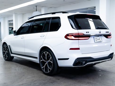 Used 2023 BMW X7 M60i w/ Executive Package image 4