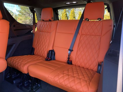 Used 2026 Cadillac Escalade Platinum Sport image 10