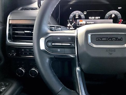 Used 2025 GMC Yukon XL Denali w/ Sun & Power Step Package image 24