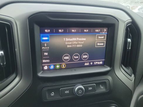 Used 2020 Chevrolet Silverado 1500 Custom w/ Custom Value Package image 18