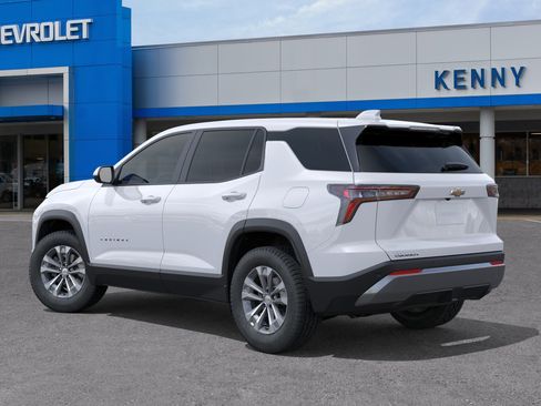 New 2026 Chevrolet Equinox LT FWD image 3