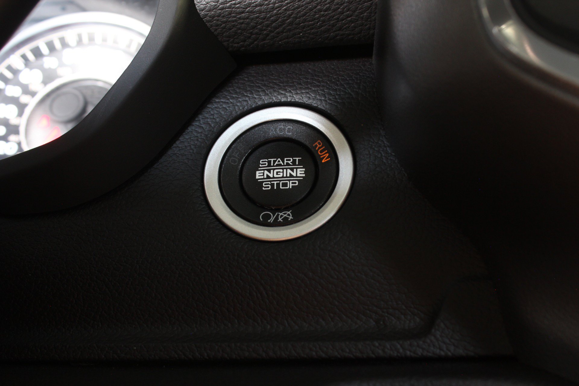 Used 2024 RAM 2500 Laramie w/ Night Edition AWD/4WD image 90
