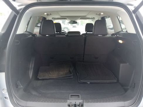 Used 2019 Ford Escape Titanium image 9