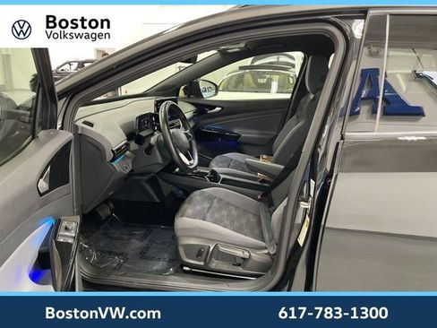 Certified 2022 Volkswagen ID.4 Pro image 9