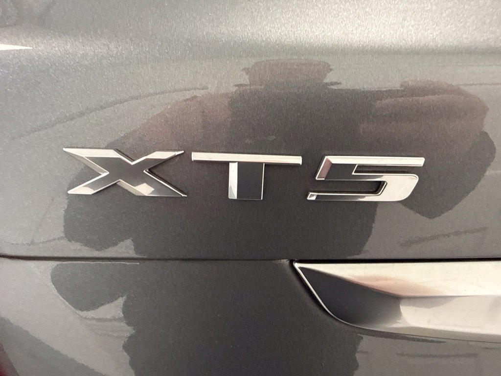 Used 2022 Cadillac XT5 Premium Luxury w/ Platinum Package AWD/4WD image 27