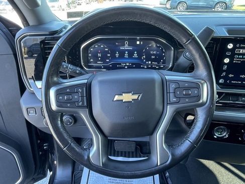 Certified 2022 Chevrolet Silverado 1500 LT image 3