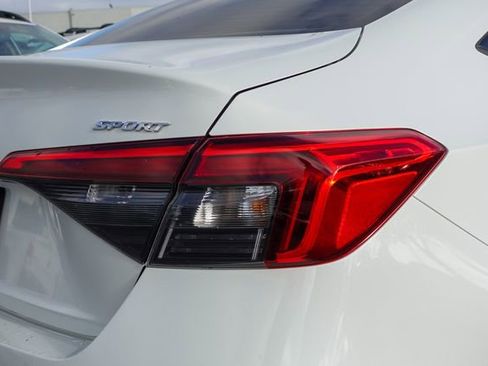 Used 2024 Honda Civic Sport image 6