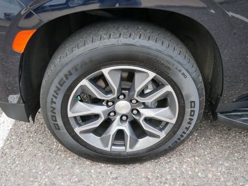 Used 2021 Chevrolet Tahoe LT w/ LT Signature Package AWD/4WD image 8