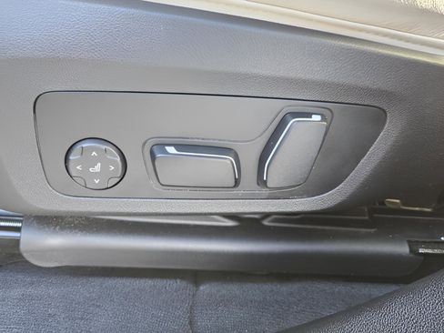 Certified 2024 BMW X3 sDrive30i w/ Premium Package image 10