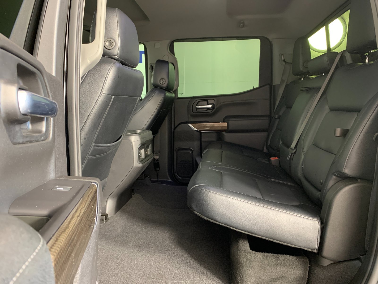 Used 2019 Chevrolet Silverado 1500 RST AWD/4WD image 31