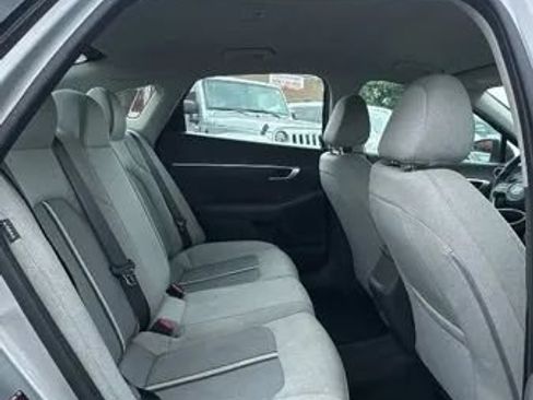 Used 2021 Hyundai Sonata SE FWD image 12