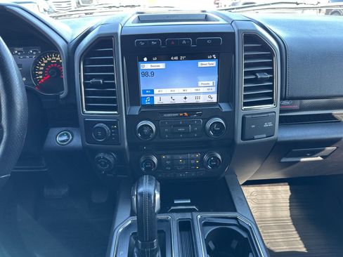 Used 2017 Ford F150 Raptor w/ Equipment Group 802A Luxury image 28