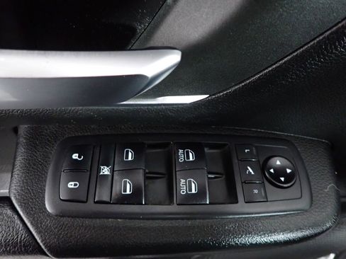 Used 2019 RAM 1500 Big Horn image 16