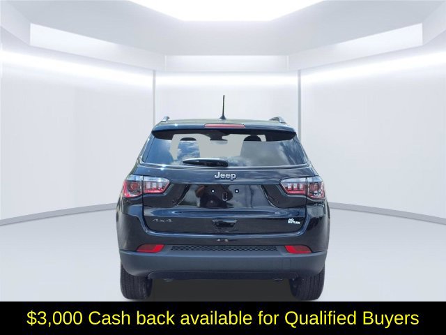 New 2026 Jeep Compass Latitude AWD/4WD image 5