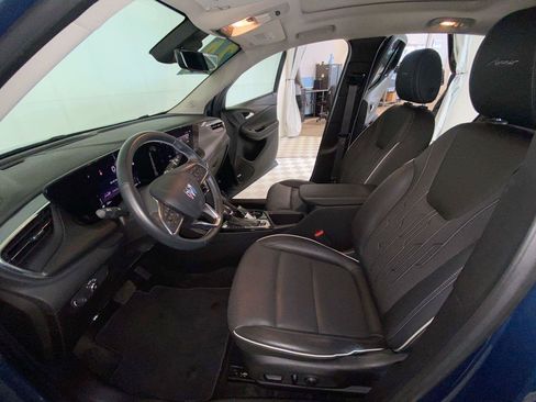 Used 2024 Buick Encore GX Avenir w/ Avenir Technology Package FWD image 10