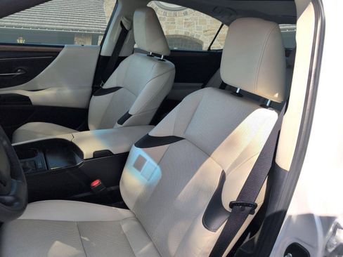 Certified 2023 Lexus ES 350 w/ Premium Package FWD image 5